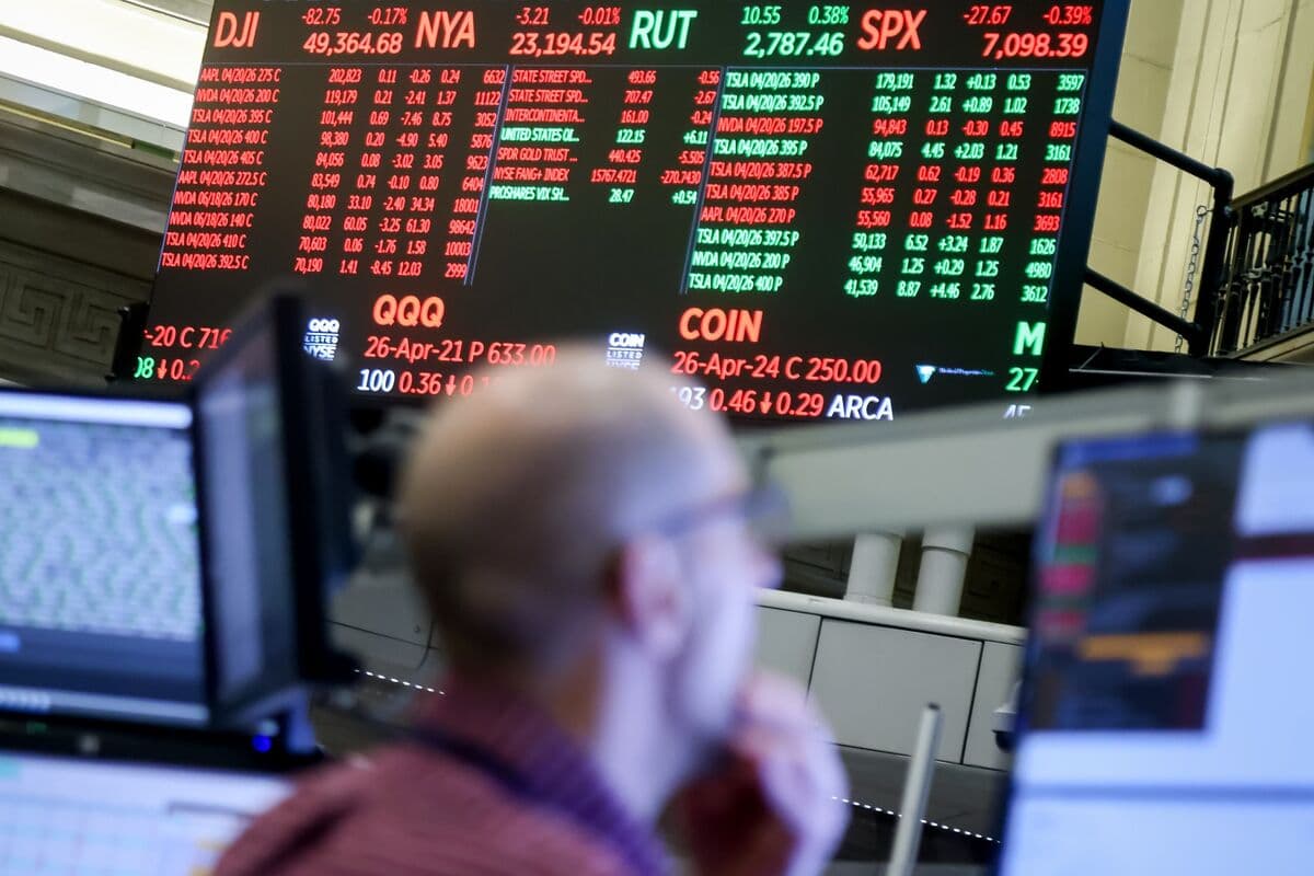 Bond Strategists Warn Yields to Stay High Even If Iran War Ends - Bloomberg.com