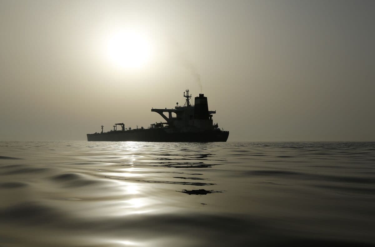 US Didn’t Escort Tanker Through Hormuz, Refuting Wright Post - Bloomberg.com