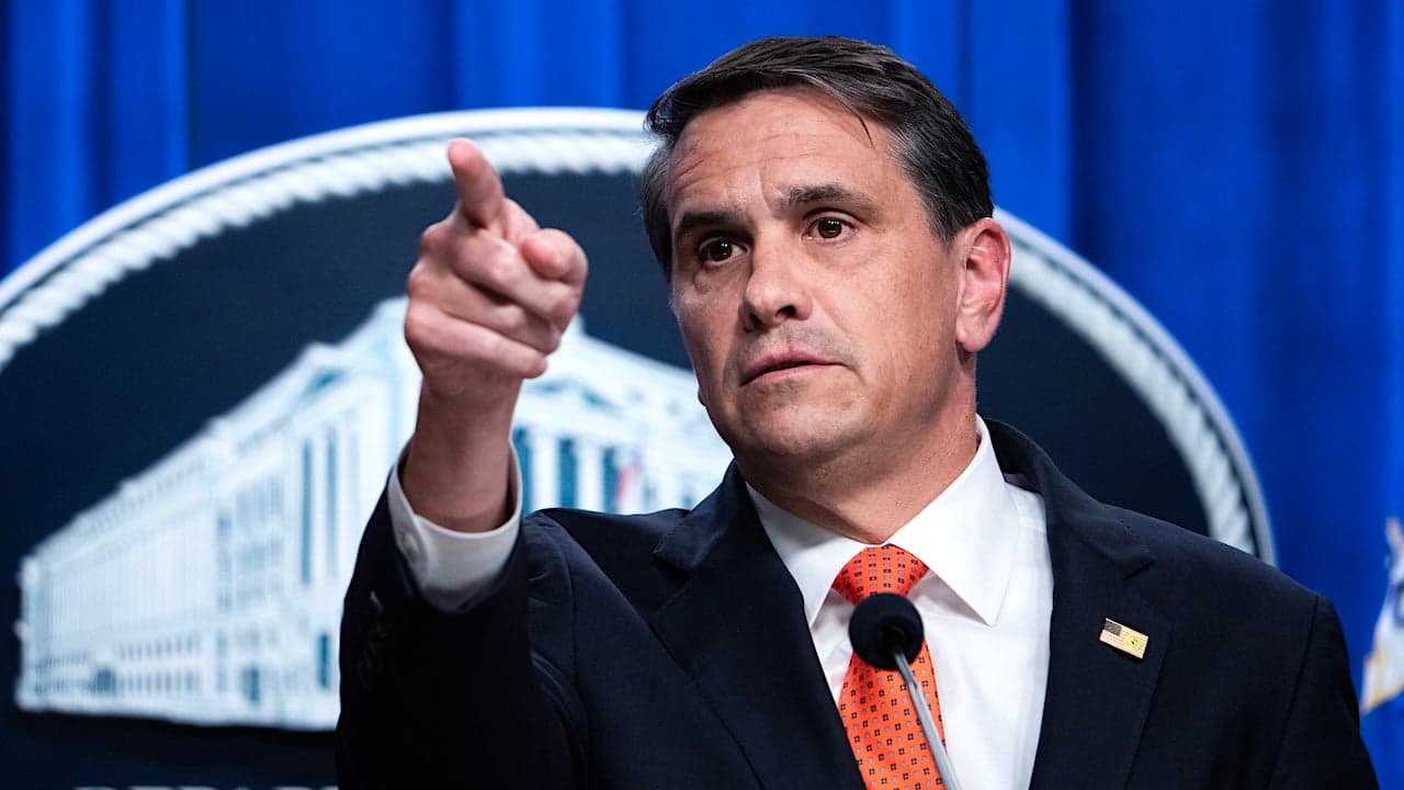 DOJ charges 15 in 'shocking' $90M Minnesota fraud schemes; Feeding Our Future 'ringleader' sentenced - Fox News