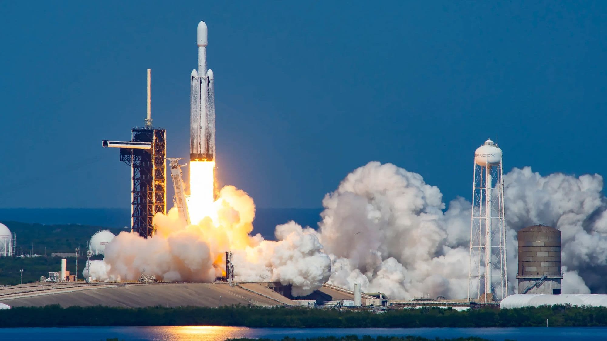 SpaceX launching powerful Falcon Heavy rocket for 1st time in 18 months on April 27: Watch it live - Space