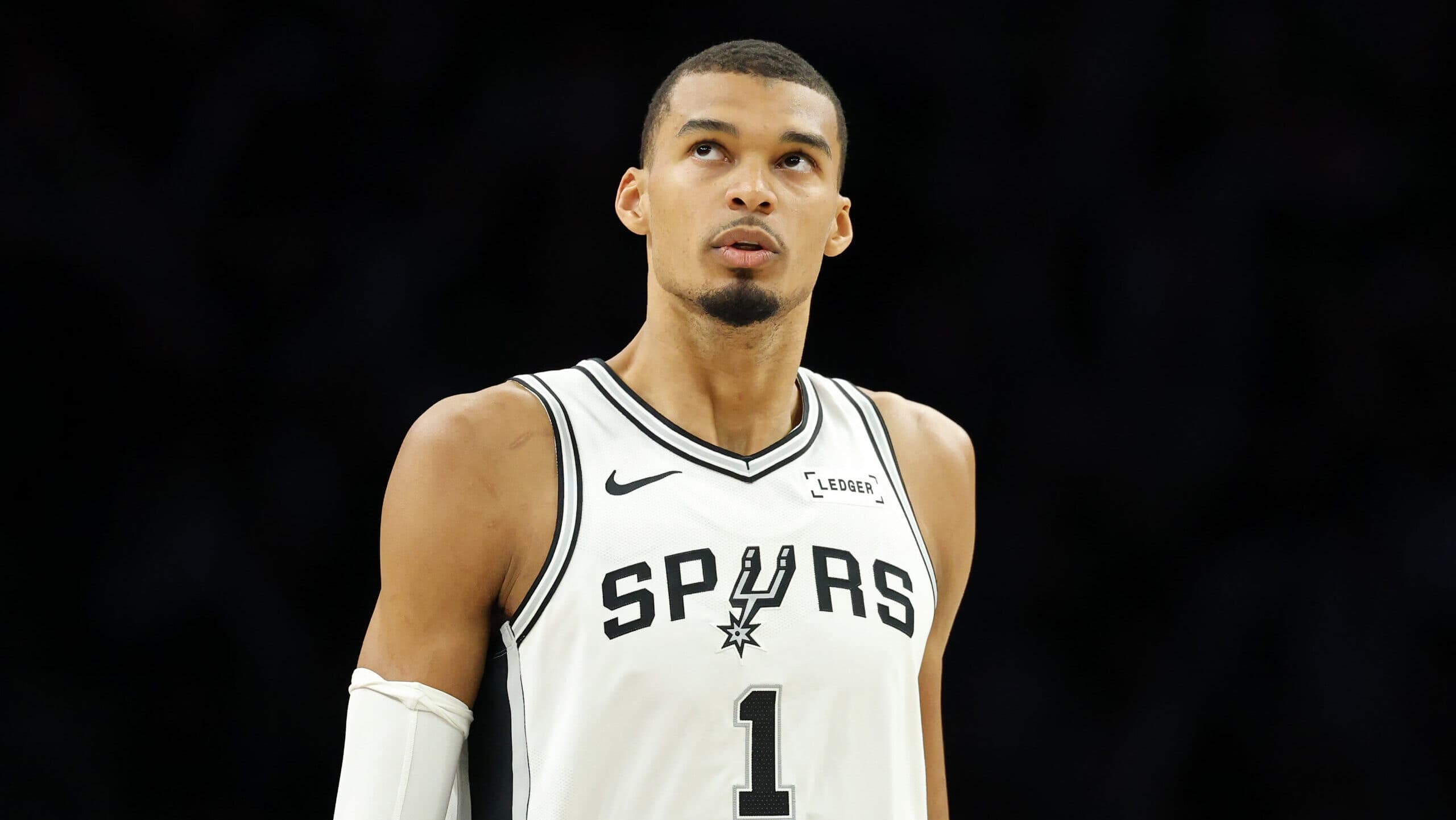 Victor Wembanyama ejected on flagrant foul in Spurs' Game 4 loss - NBA