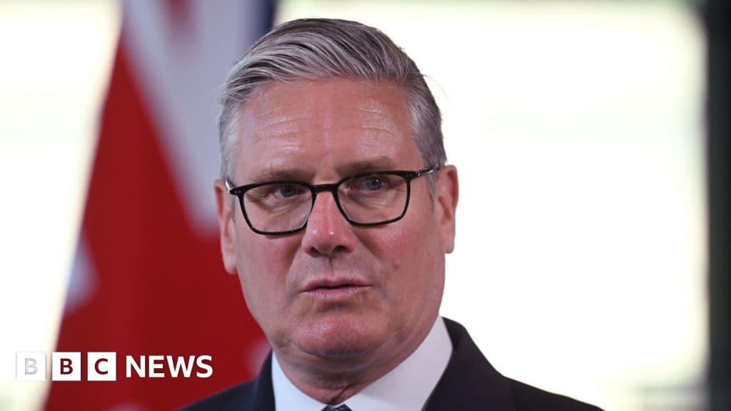'Bereft and beleaguered' - Mandelson messages reveal criticism of No 10 - BBC