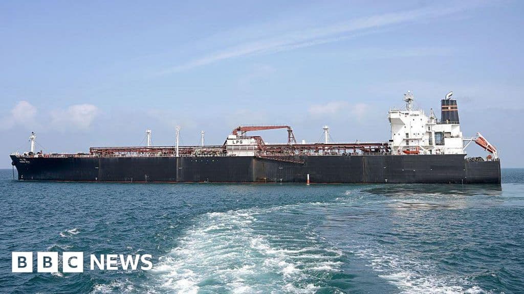 Which Asian countries are passing through the Strait of Hormuz? - BBC