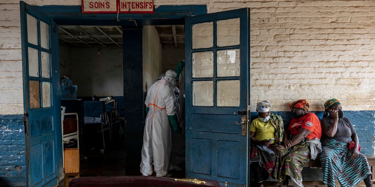 Exclusive | U.S. Pauses Visa Issuance for People Who Have Visited Ebola-Hit Countries - WSJ