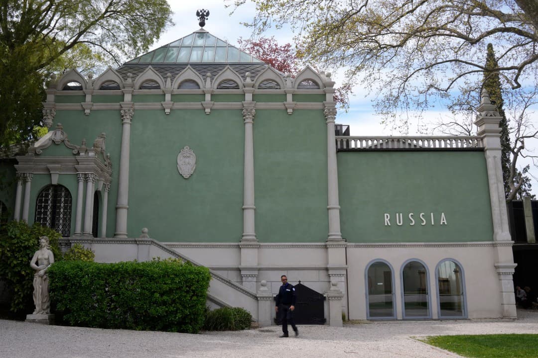World Art Show's Jury Resigns Before Opening - Newser