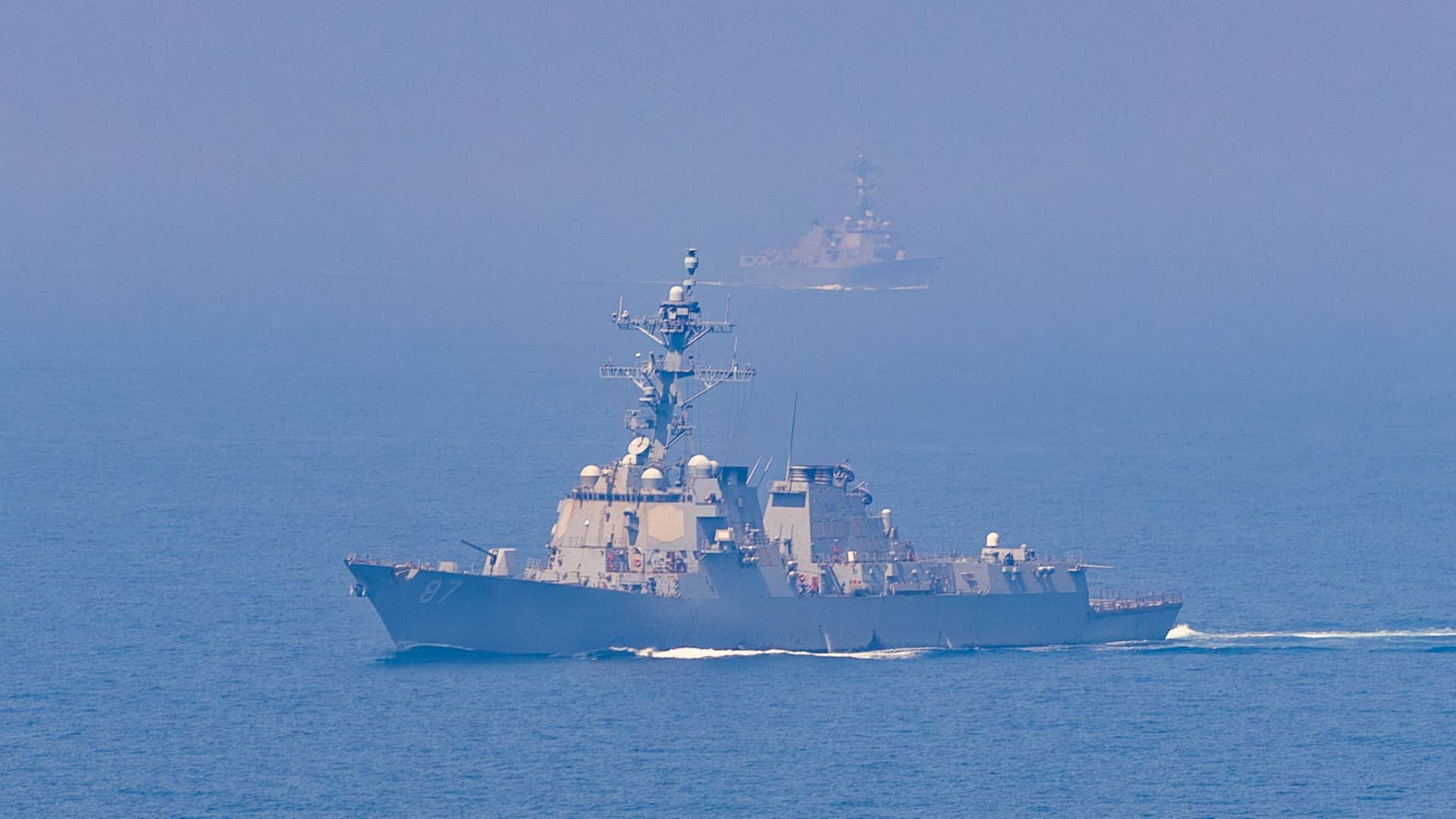 CENTCOM Protects U.S. Warships Transiting Strait of Hormuz > U.S. Central Command > Press Release View - centcom.mil