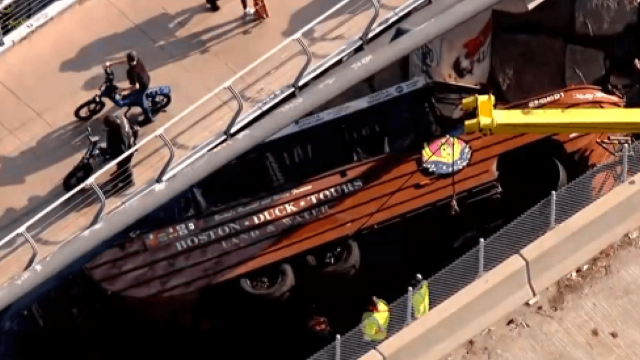 At least 6 people injured after Boston duck boat overturns near entrance of popular tourist attraction - Fox News