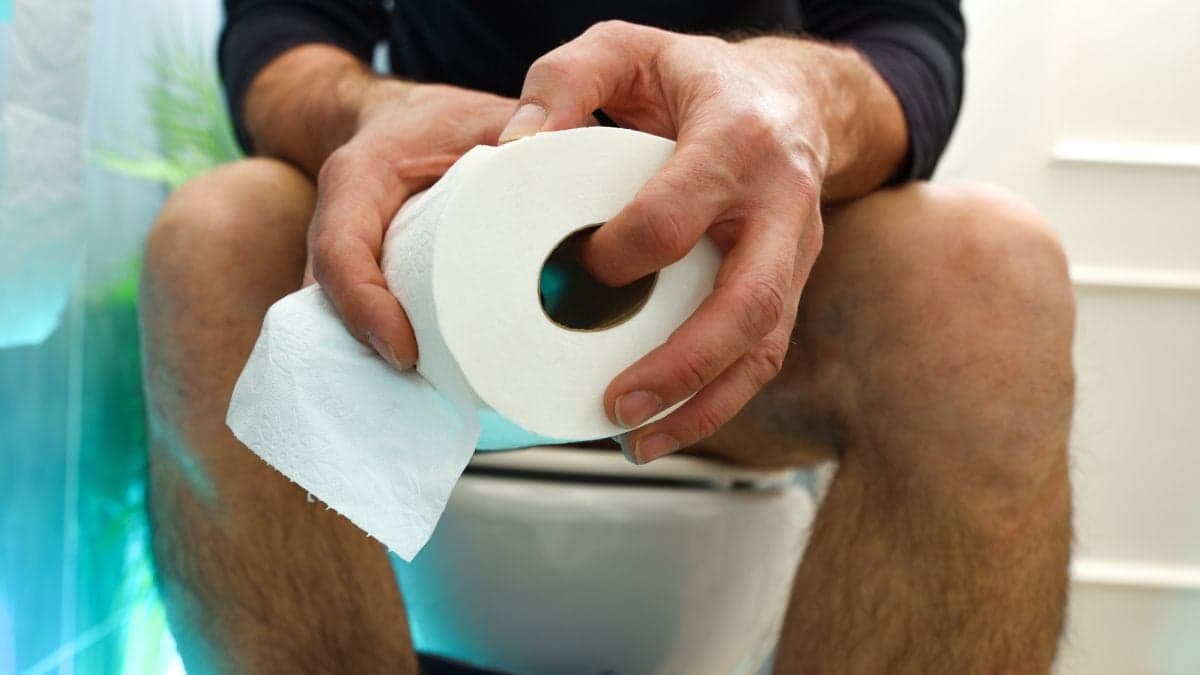 How Long Poop Stays in Your Body May Impact Your Health, Study Finds - ScienceAlert