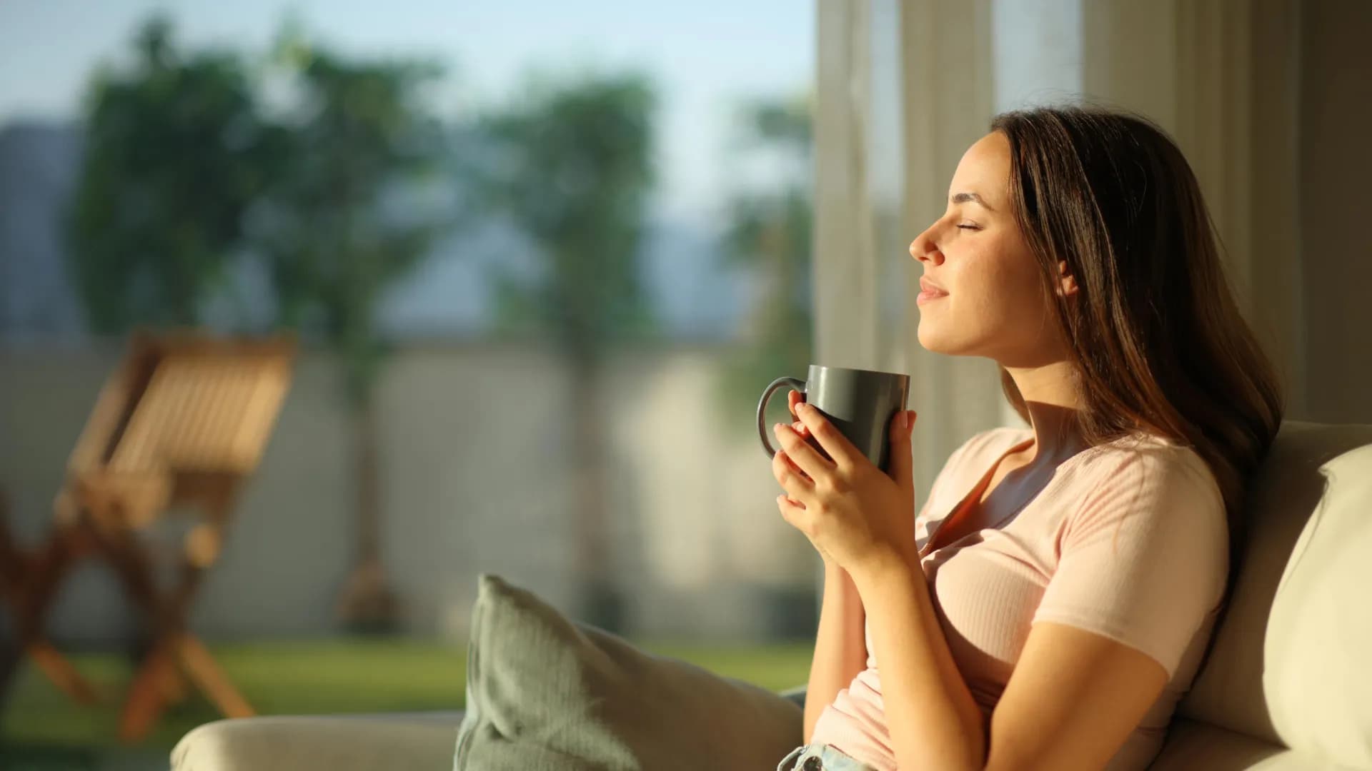 Scientists just discovered what coffee is really doing to your gut and brain - ScienceDaily