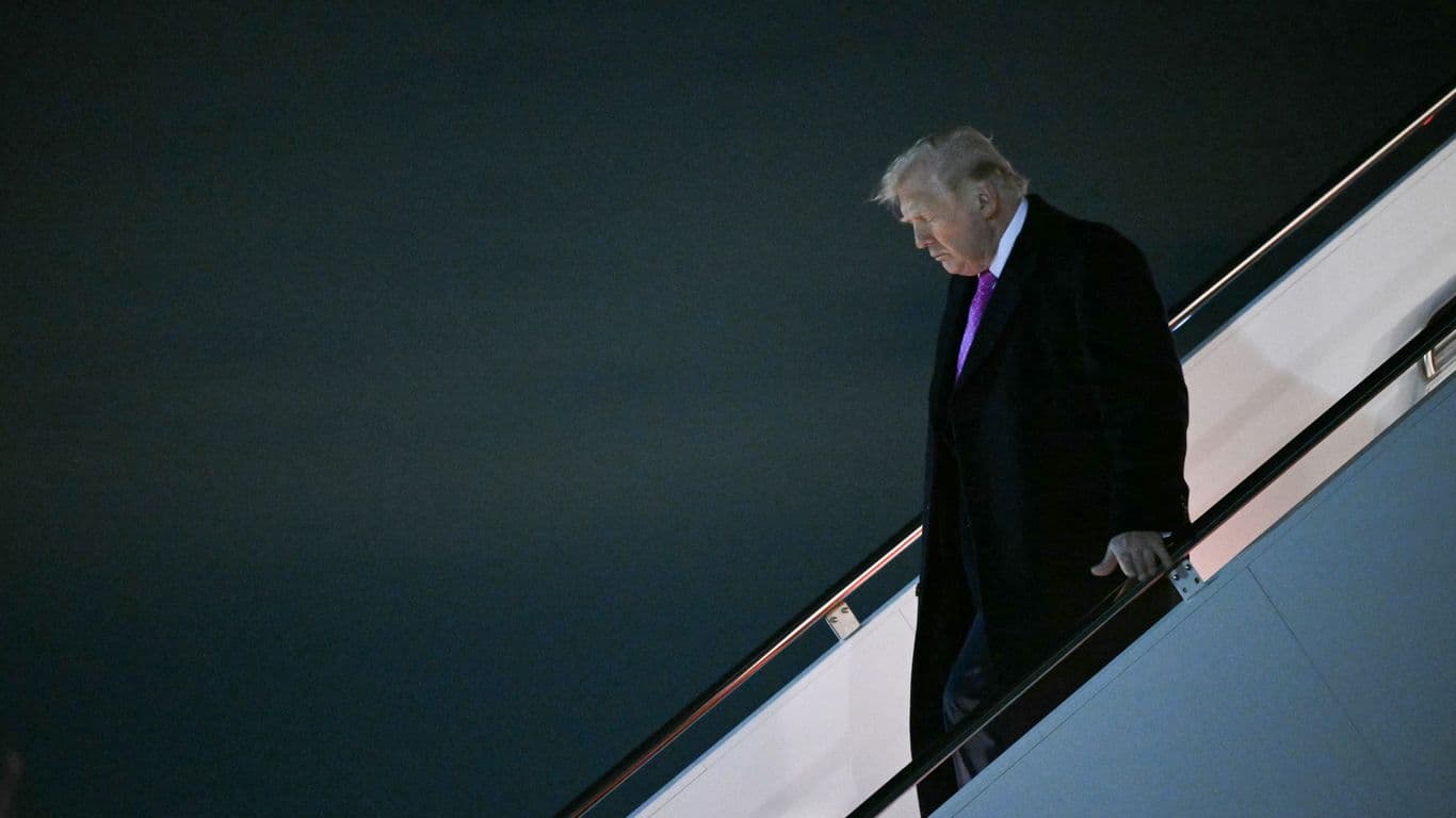 Trump attacks allies, signals Iran war may end without opening Hormuz - Axios
