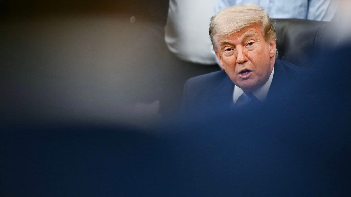 Trump's "anti-weaponization fund" torpedoes ICE funding deal - Axios