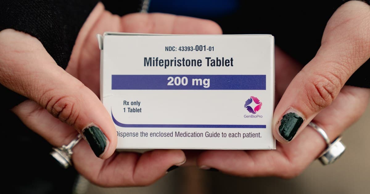 Supreme Court temporarily extends full access to abortion pill while it mulls legal challenge - NBC News