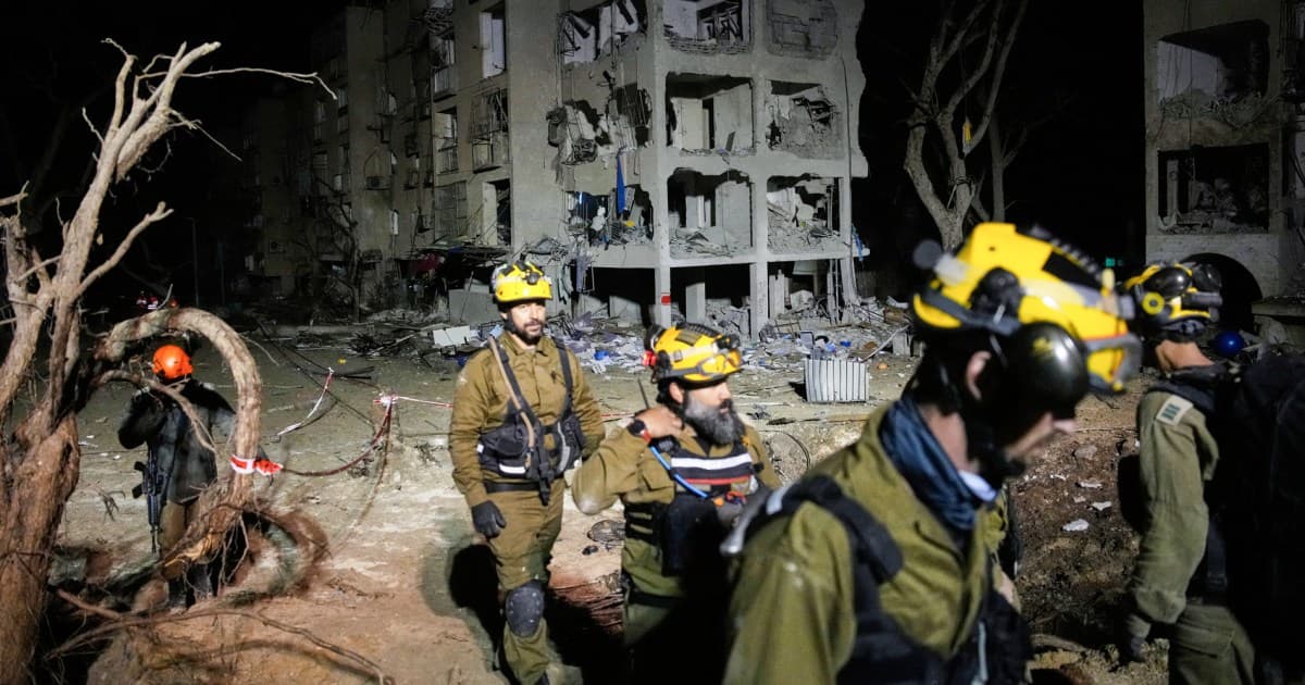 Iranian missile strikes injure 115 in Israel, officials say, puncturing air defenses and shocking the public - NBC News