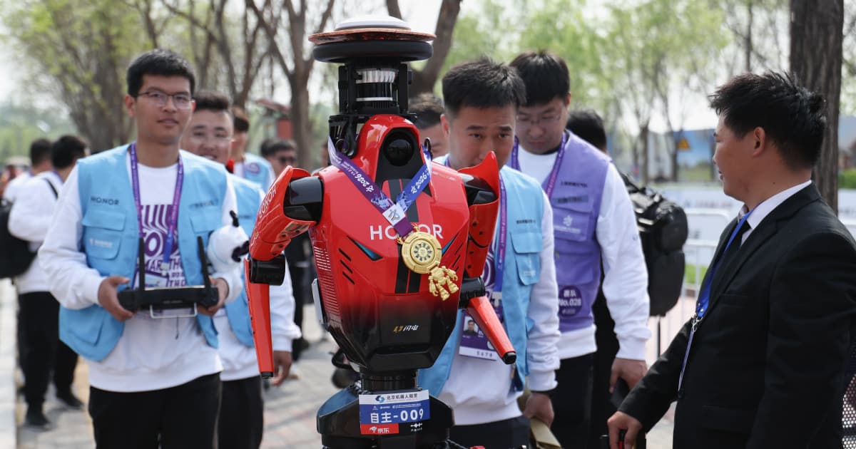 Humanoid robots race past humans in Beijing half-marathon, showing rapid advances - NBC News