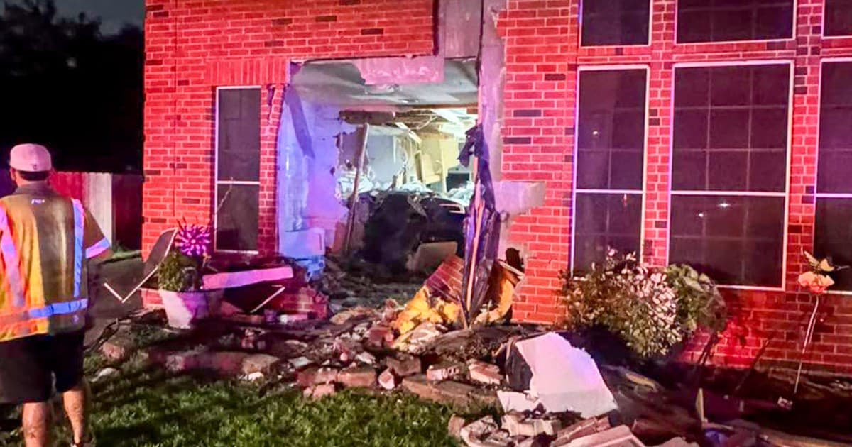 1 person killed after Tesla on autopilot crashes through Texas home - NBC News